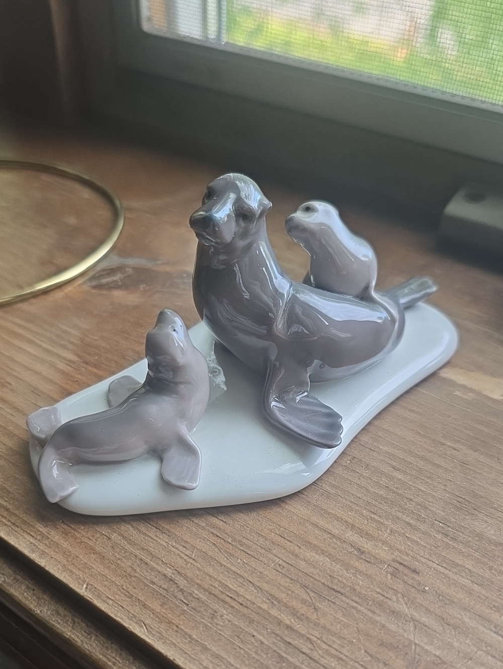 Lladro Gray Porcelain Seal Family Figurine